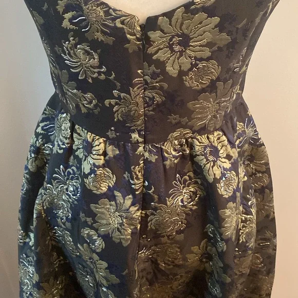 Venus size 4 fit and flare party dress - Picture 8 of 12